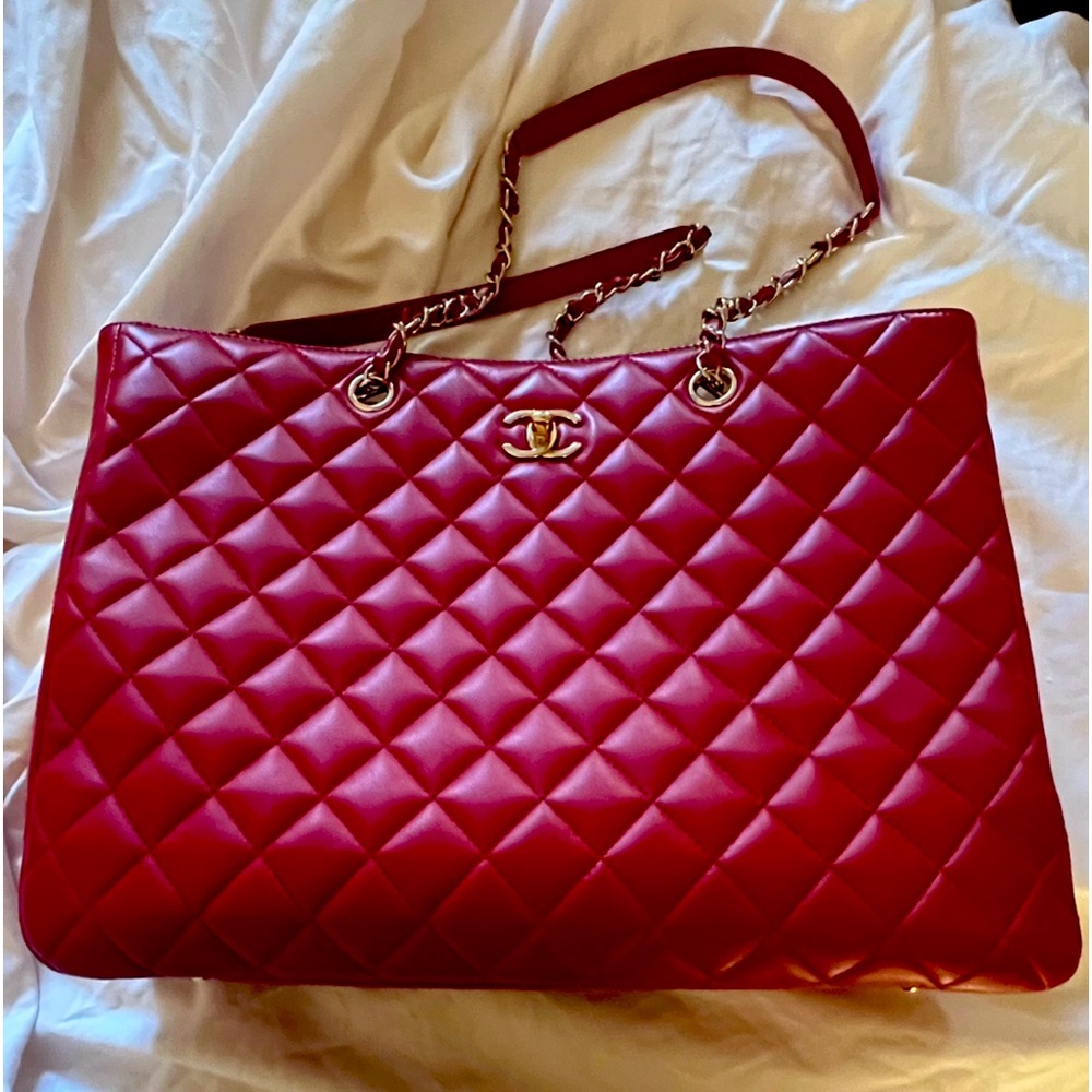 Selling this Chanel bag for 8,000 it’s nearly brand new, it was my mom’s.